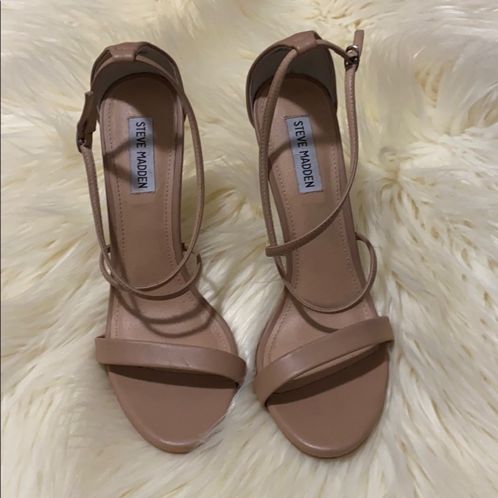 STEVE MADDEN Nude Strappy Sandals
